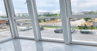 Панорамное остекление балкона Волхов цена от 11 тыс. руб. м/п.